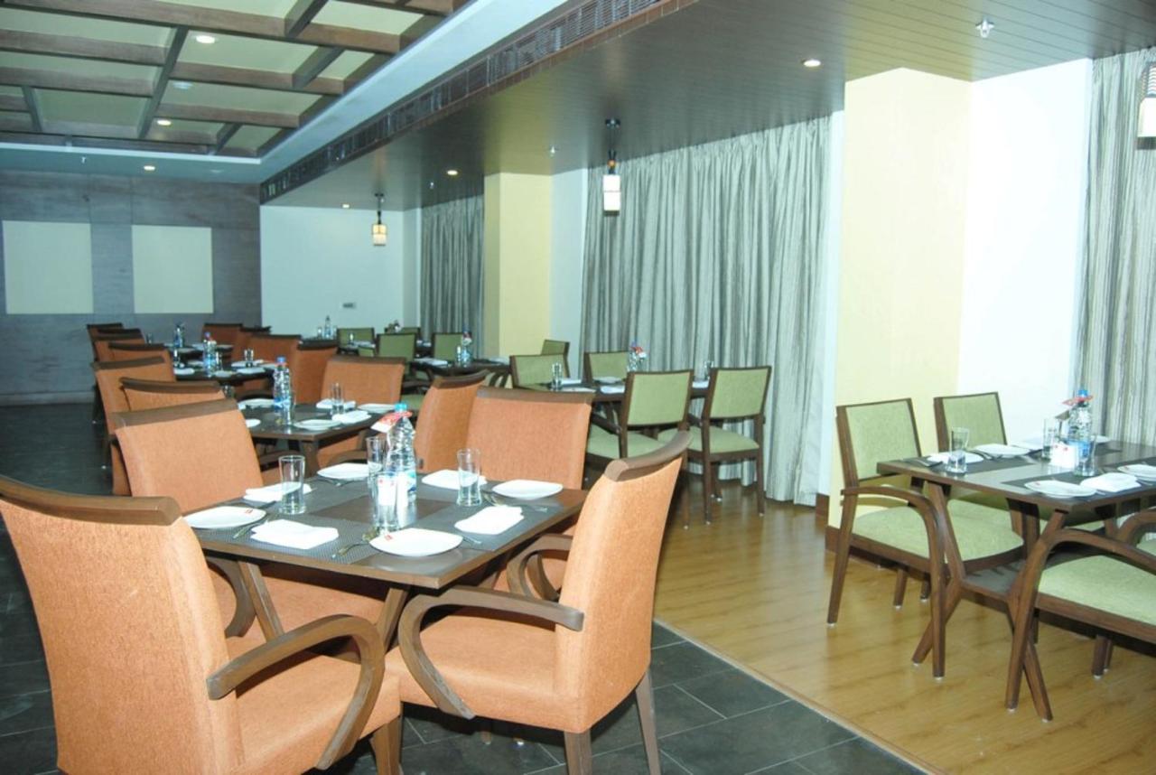 Hotel Abigail Goradia'S Shirdi Εξωτερικό φωτογραφία