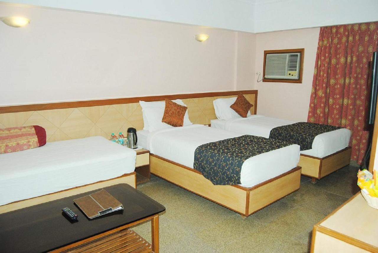 Hotel Abigail Goradia'S Shirdi Εξωτερικό φωτογραφία