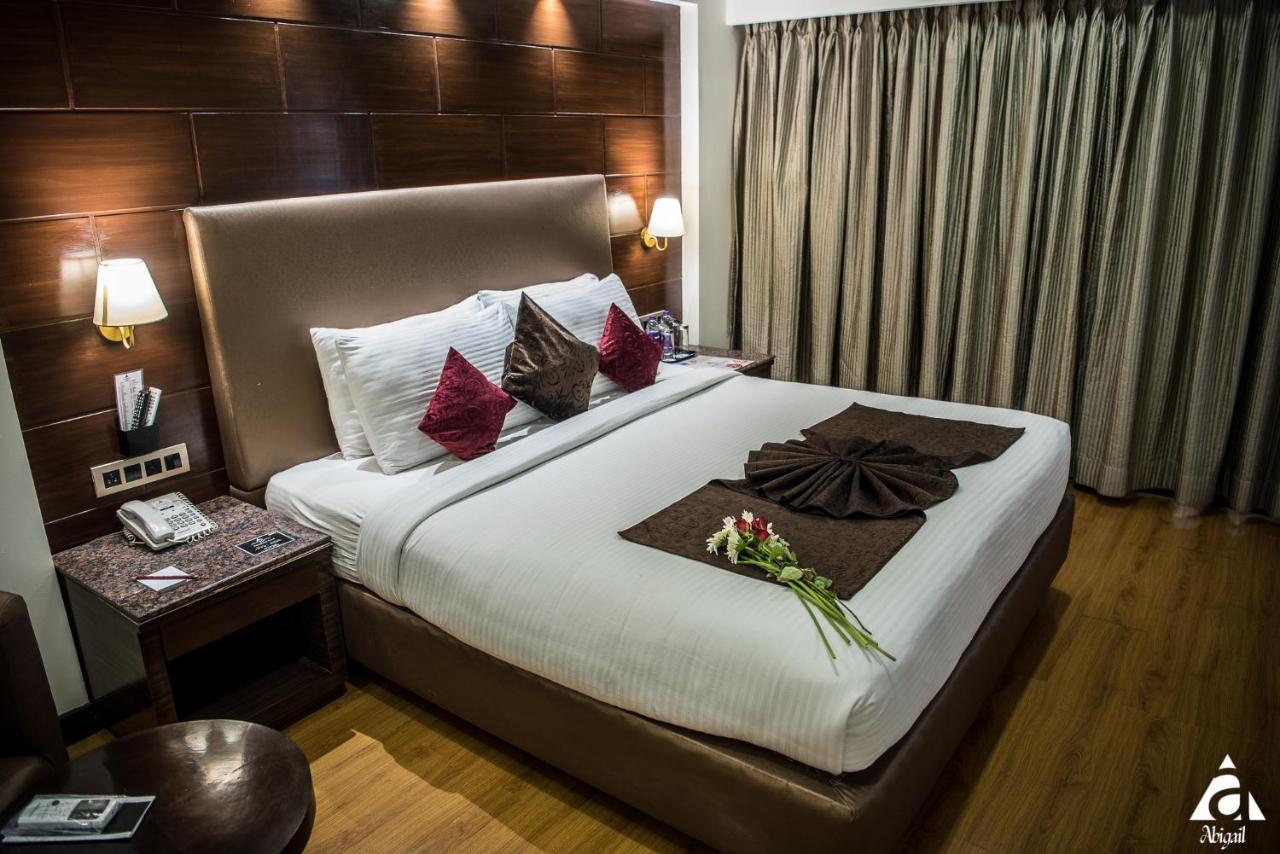 Hotel Abigail Goradia'S Shirdi Εξωτερικό φωτογραφία