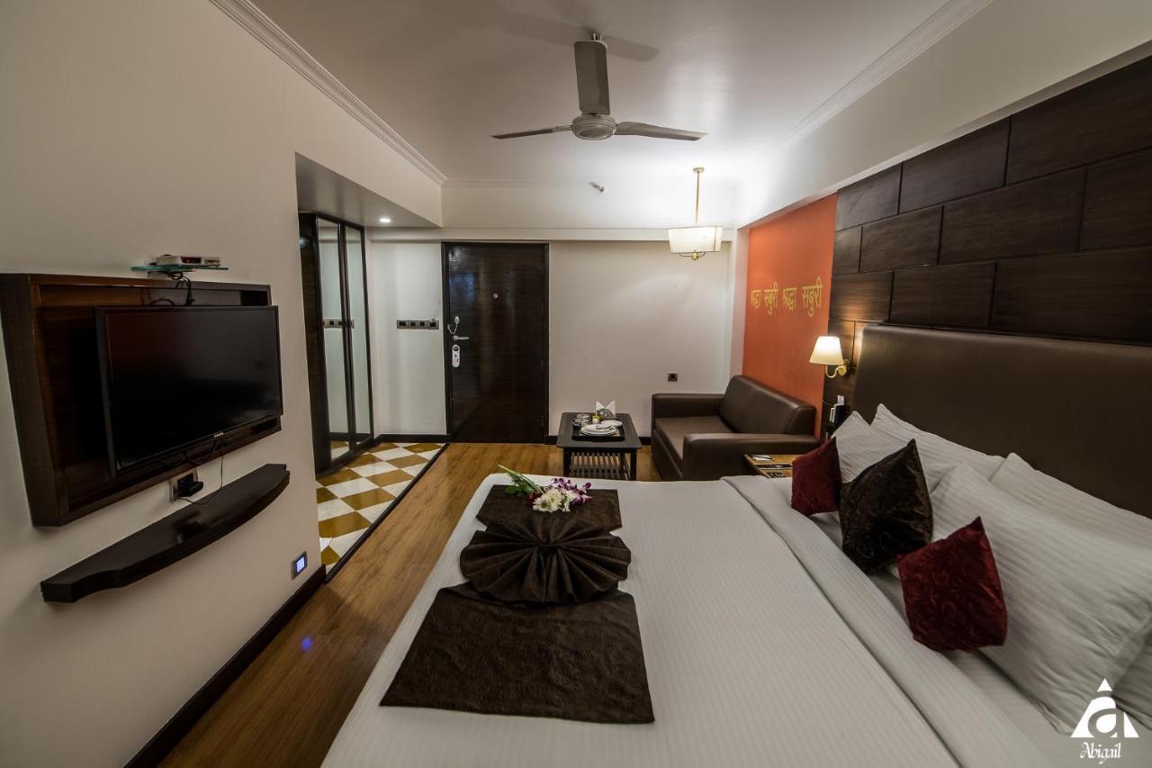 Hotel Abigail Goradia'S Shirdi Εξωτερικό φωτογραφία