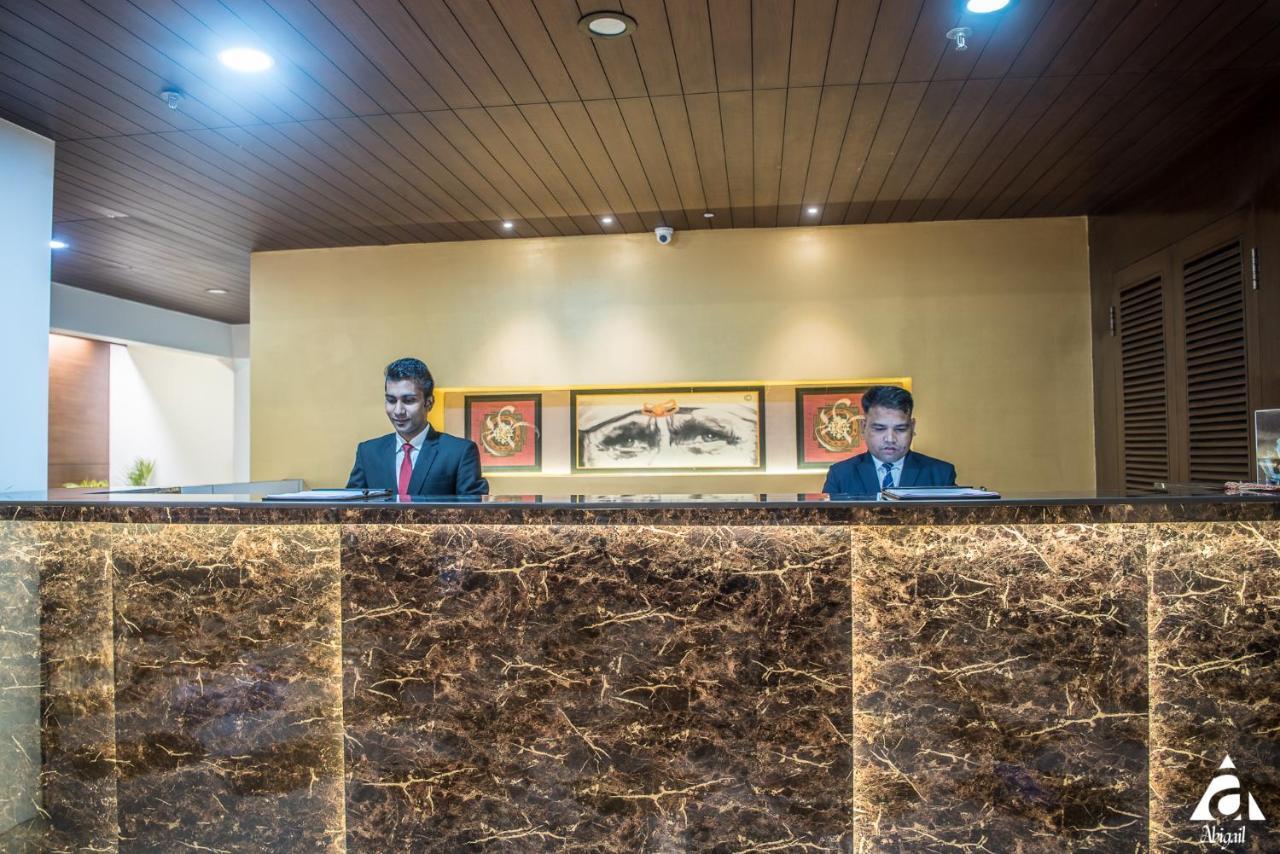 Hotel Abigail Goradia'S Shirdi Εξωτερικό φωτογραφία