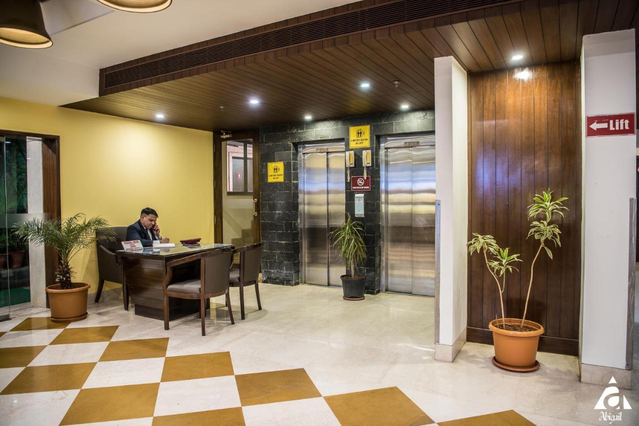Hotel Abigail Goradia'S Shirdi Εξωτερικό φωτογραφία