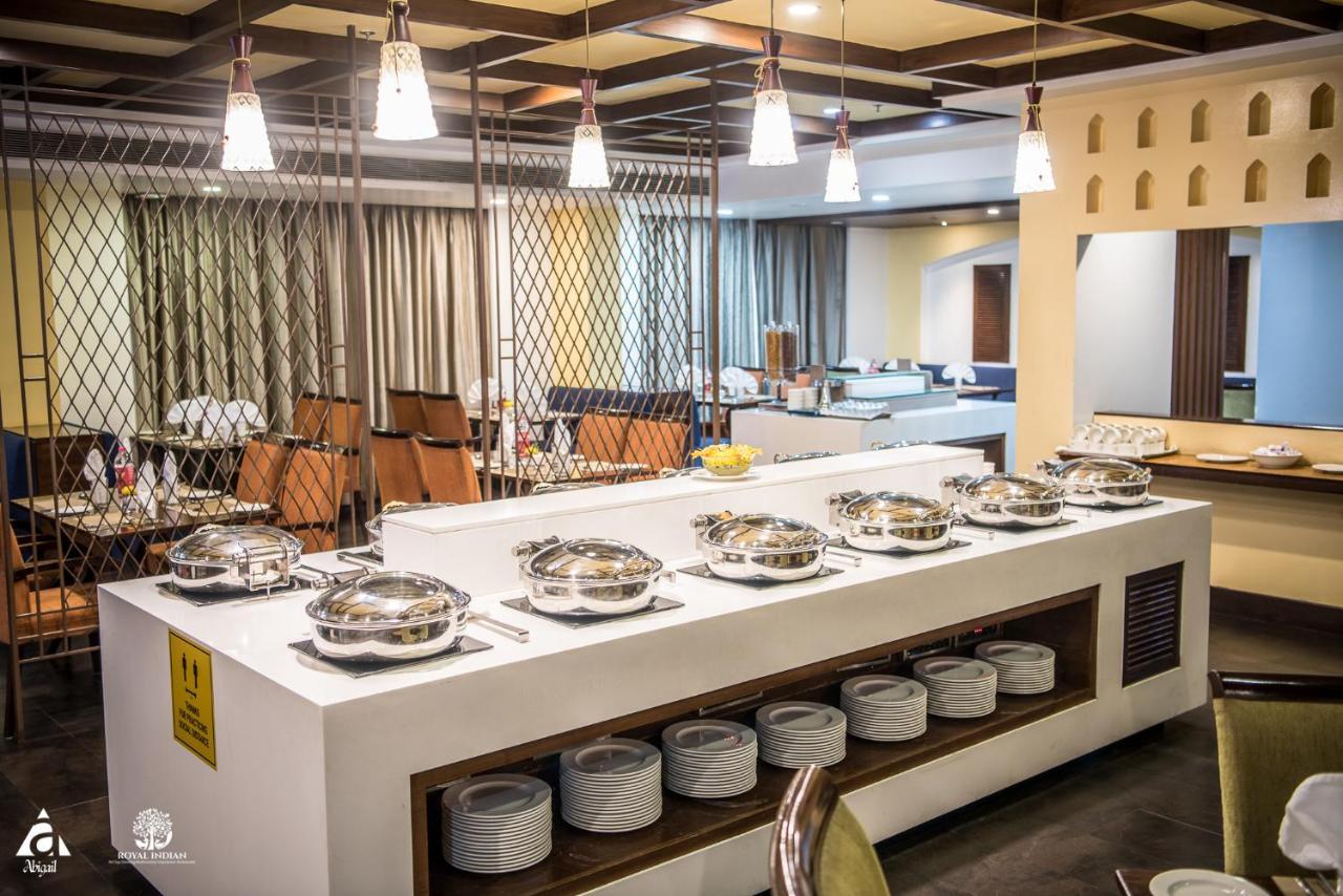 Hotel Abigail Goradia'S Shirdi Εξωτερικό φωτογραφία